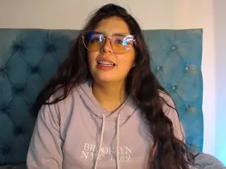 Paola2Lyon's Live Sex Cam Show