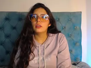 Paola2Lyon's Live Sex Cam Show