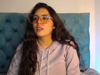 Paola2Lyon's Live Sex Cam Show