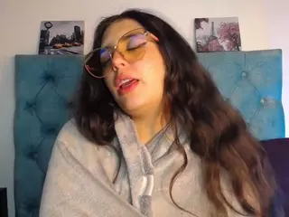 Paola2Lyon's Live Sex Cam Show