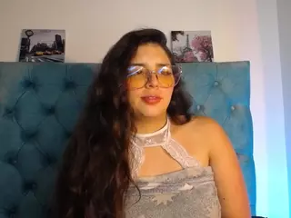 Paola2Lyon's Live Sex Cam Show