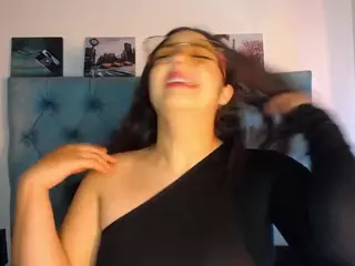 Paola2Lyon's Live Sex Cam Show
