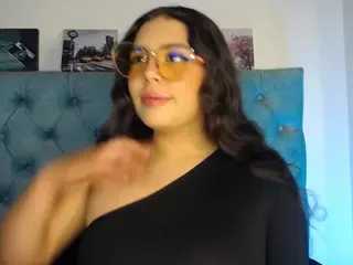 Paola2Lyon's Live Sex Cam Show