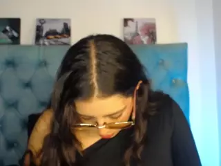 Paola2Lyon's Live Sex Cam Show