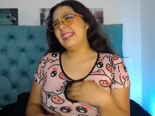 Paola2Lyon's Live Sex Cam Show