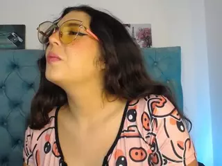 Paola2Lyon's Live Sex Cam Show