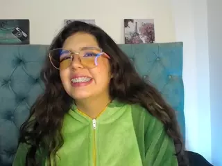 Paola2Lyon's Live Sex Cam Show