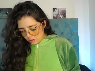Paola2Lyon's Live Sex Cam Show