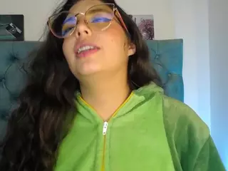 Paola2Lyon's Live Sex Cam Show
