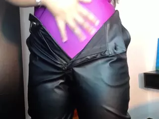 Paola2Lyon's Live Sex Cam Show
