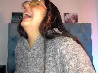 Paola2Lyon's Live Sex Cam Show