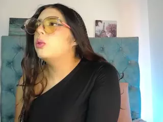 Paola2Lyon's Live Sex Cam Show