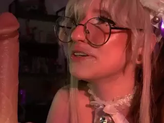 AlexTheKitten's Live Sex Cam Show