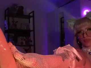 AlexTheKitten's Live Sex Cam Show