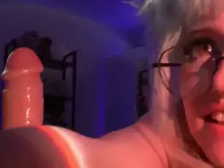 AlexTheKitten's Live Sex Cam Show