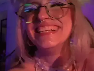 AlexTheKitten's Live Sex Cam Show