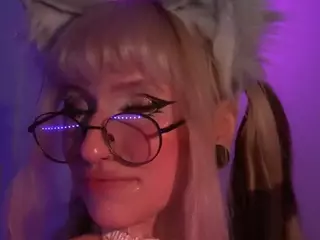 AlexTheKitten's Live Sex Cam Show
