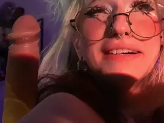 AlexTheKitten's Live Sex Cam Show