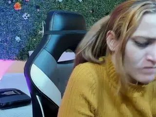 carolina-hernandesz's Live Sex Cam Show