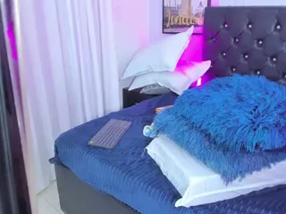 KonnyNaugthy's Live Sex Cam Show