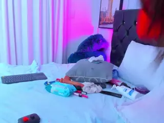 KonnyNaugthy's Live Sex Cam Show