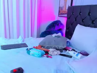 KonnyNaugthy's Live Sex Cam Show