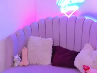 Amara-Miller's Live Sex Cam Show