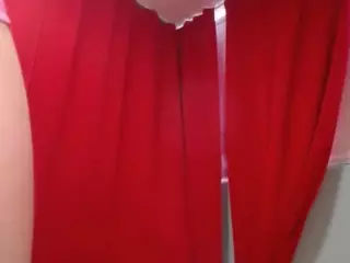 LaraFire's Live Sex Cam Show