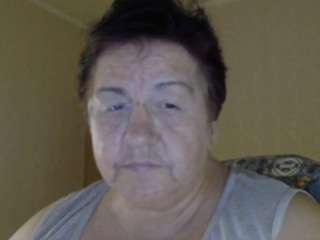 Live cam show with ZarraX