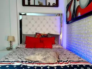 anielli69hot's Live Sex Cam Show