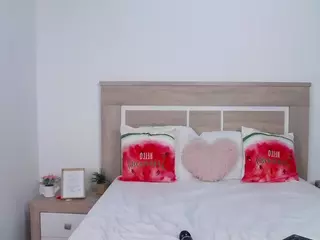 AylinRoss's Live Sex Cam Show