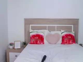AylinRoss's Live Sex Cam Show