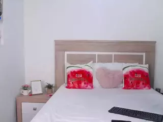 AylinRoss's Live Sex Cam Show