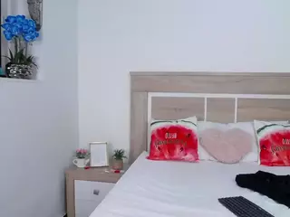 AylinRoss's Live Sex Cam Show