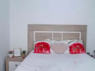 AylinRoss's Live Sex Cam Show
