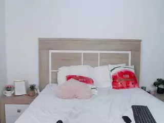 AylinRoss's Live Sex Cam Show