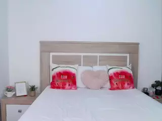 AylinRoss's Live Sex Cam Show