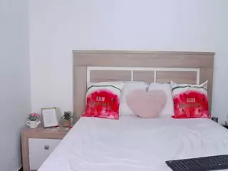 AylinRoss's Live Sex Cam Show