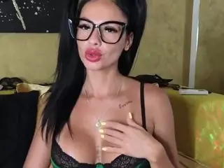 ell3thestar's Live Sex Cam Show