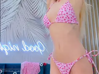 EmillyHart's Live Sex Cam Show