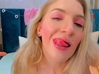 EmillyHart's Live Sex Cam Show