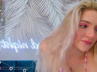 EmillyHart's Live Sex Cam Show