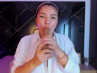 SofiaWalke's Live Sex Cam Show