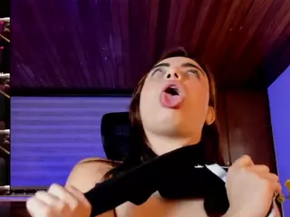 Isabellaa-Joness's Live Sex Cam Show