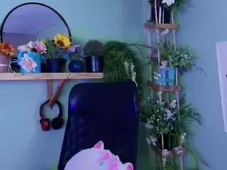 Littlelua's Live Sex Cam Show