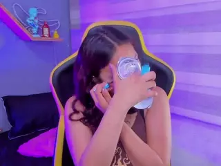 Littlelua's Live Sex Cam Show