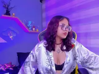 Littlelua's Live Sex Cam Show