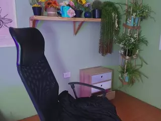 Littlelua's Live Sex Cam Show