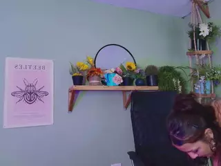 Littlelua's Live Sex Cam Show