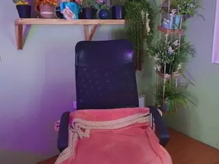Littlelua's Live Sex Cam Show